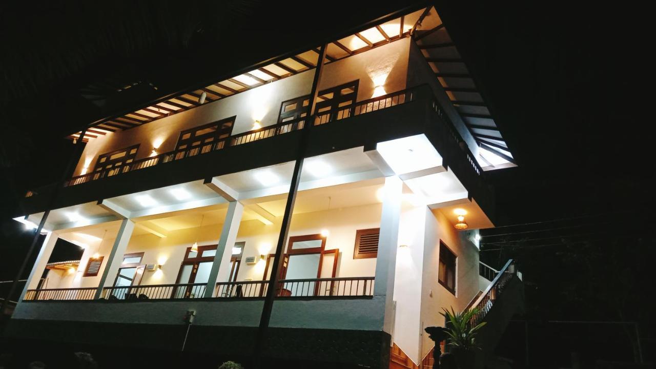 디크웰라 Sunhill Rest Hiriketiya B&B 외부 사진