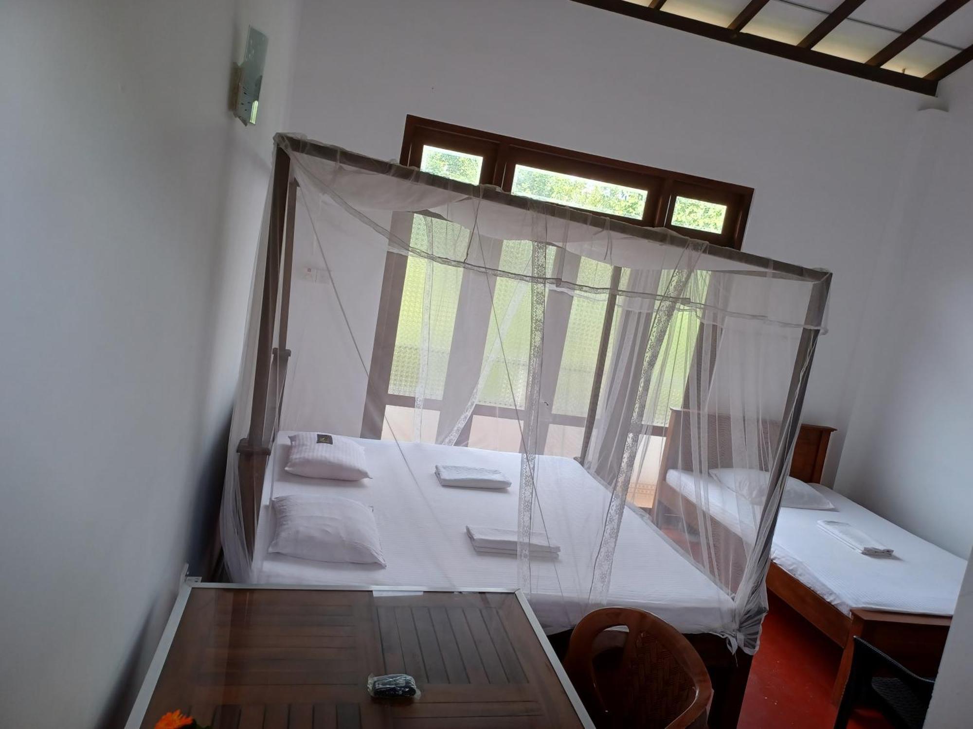 디크웰라 Sunhill Rest Hiriketiya B&B 외부 사진